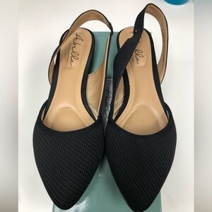 Abella True Comfort black flats